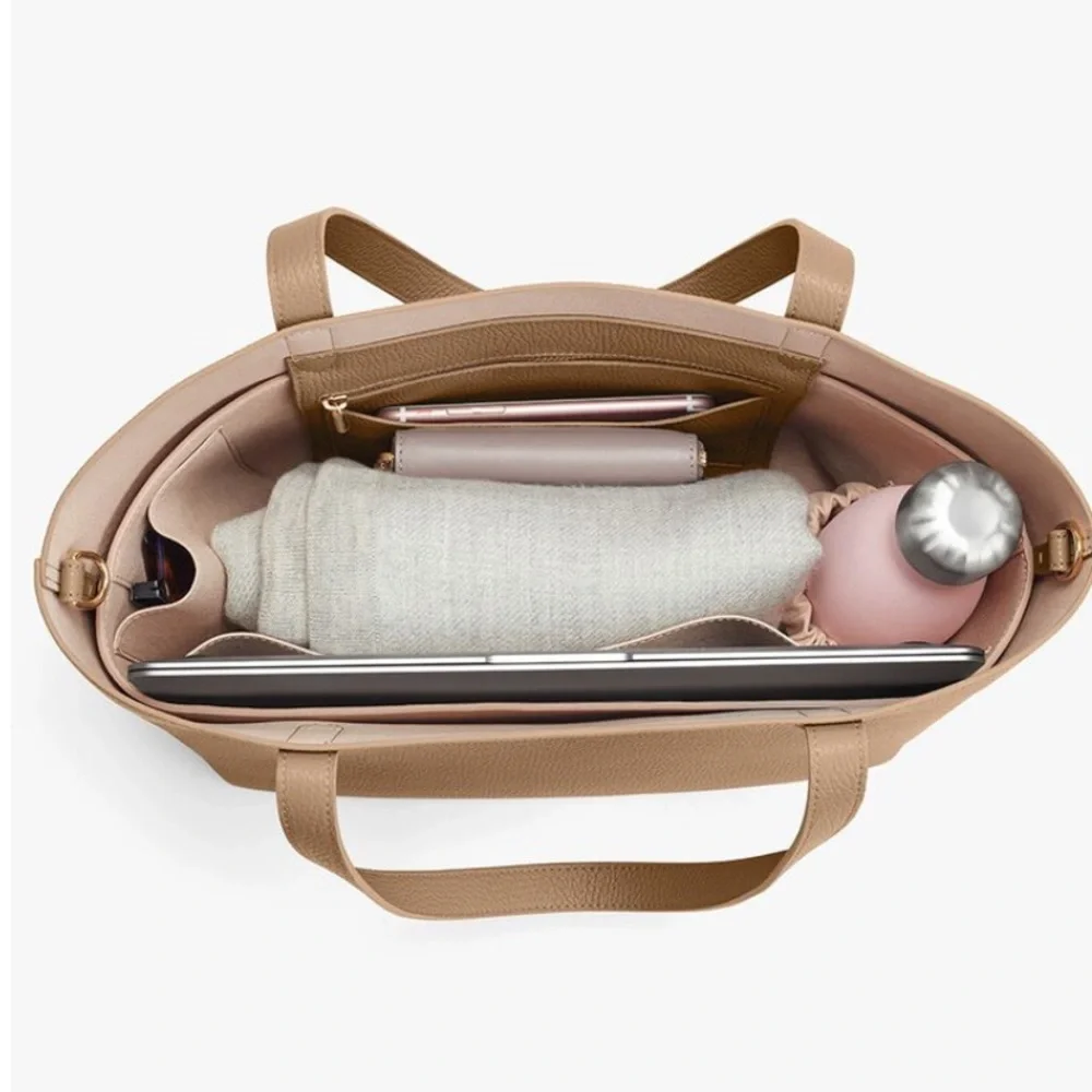 CUYANA Small Classic Structured Tote - Pebbled Leather - Picture 8 of 16